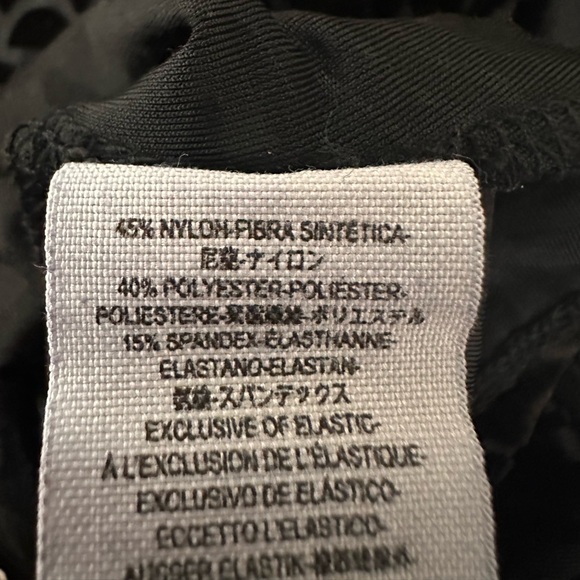 Free people A little twist velvet off the shoulder black top size XS witchy goth - Picture 13 of 13